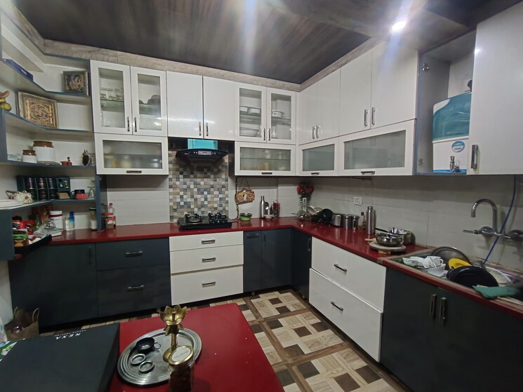Kitchen, tulip-purple 3.5 Bedroom 1700 Sq.Ft. Apartment In Sector 69 Gurgaon 9475566