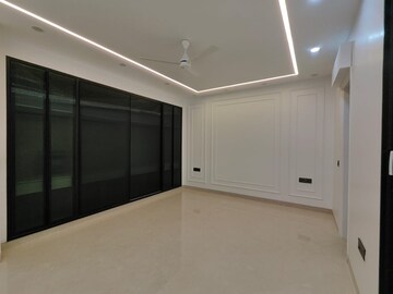 Room in 3 BHK Builder Floor at Greater Kailash ii – for Sale