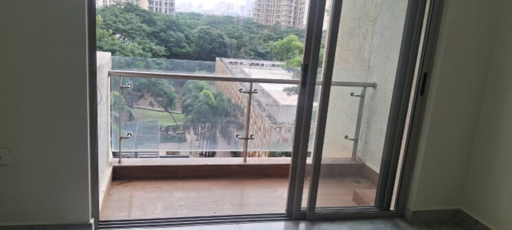 Balcony, lodha-luxuria-priva 3 Bedroom 1100 Sq.Ft. Apartment In Majiwada Thane 9475625