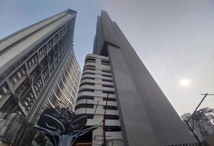 Staircase in 3 BHK Apartment at Lokhandwala Minerva Mahalaxmi, Mahalaxmi – for Rent