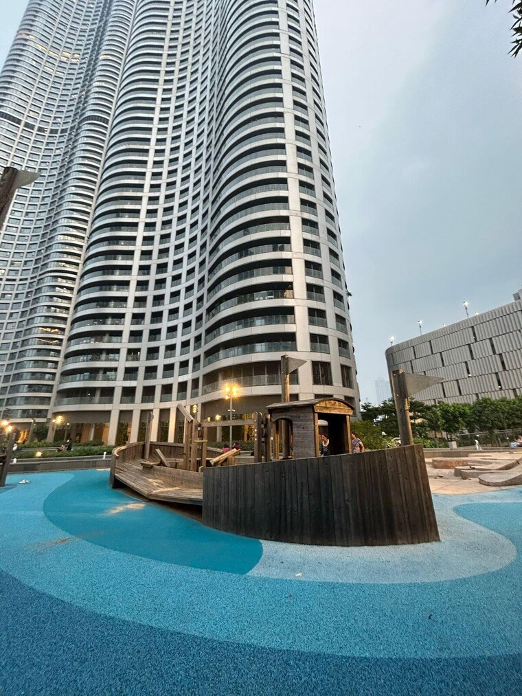 Exterior View, lodha-world-crest 5 Bedroom 4589 Sq.Ft. Apartment In Worli Mumbai 9475675