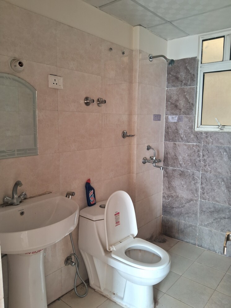 Bathroom, mittal-rajnagar-residency 2 Bedroom 1055 Sq.Ft. Apartment In Raj Nagar Extension Ghaziabad 9475716