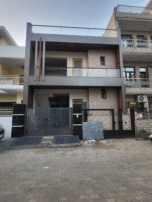 4 BHK Independent House For Sale in Lohgarh