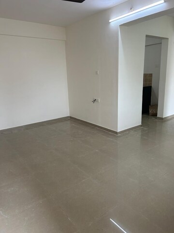 Room in 2 BHK Apartment at Shreyas Palladium Exotica Phase II, Dhanori – for Rent