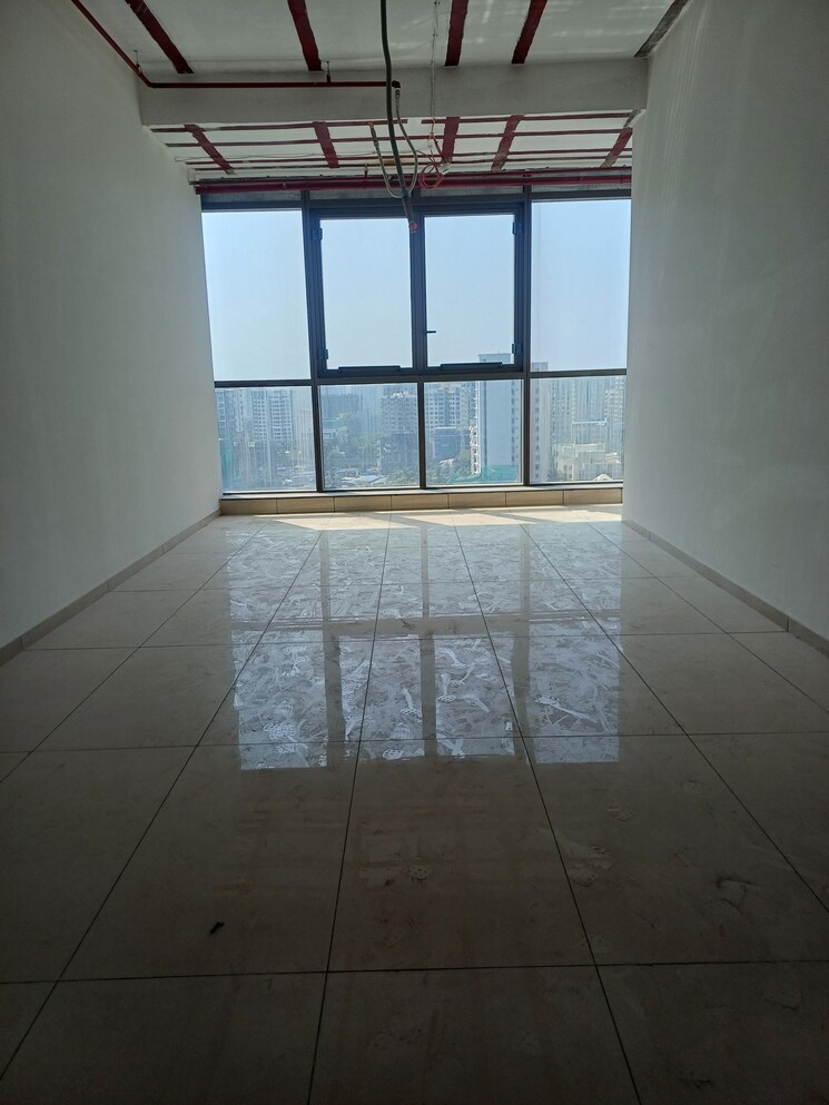 Room, chandak-unicorn Commercial Office Space 550 Sq.Ft. In Andheri West Mumbai 9475753