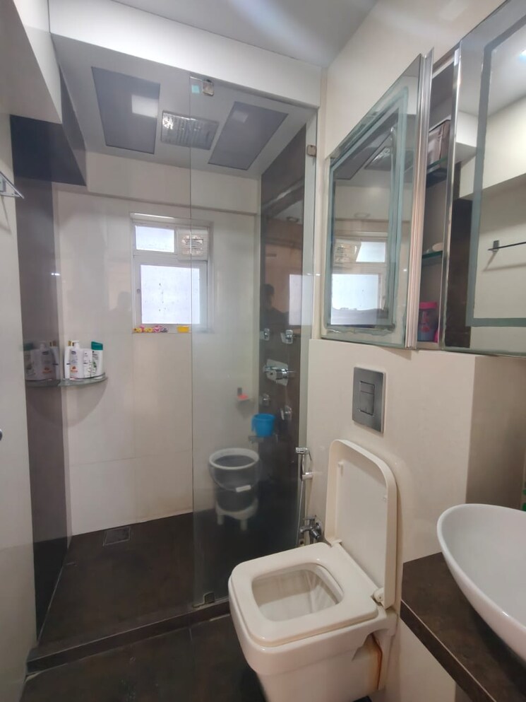 Bathroom, borivali west 3 Bedroom 1000 Sq.Ft. Apartment In Borivali West Mumbai 9475767