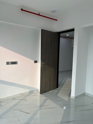 Room in 1 BHK Apartment at Nahar Amaryllis Towers and Plaza, Chandivali – for Rent