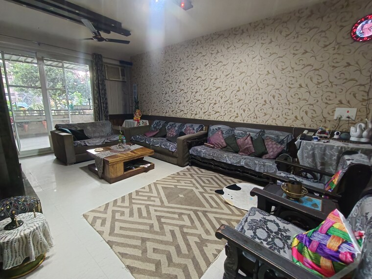 Bedroom, tulip-purple 1 Bedroom 500 Sq.Ft. Apartment In Sector 69 Gurgaon 9475865