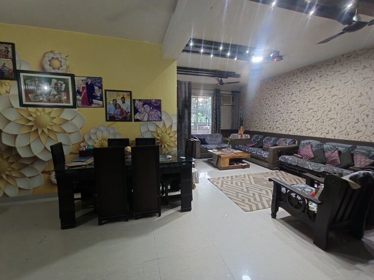 Living Room, tulip-purple 1 Bedroom 500 Sq.Ft. Apartment In Sector 69 Gurgaon 9475865