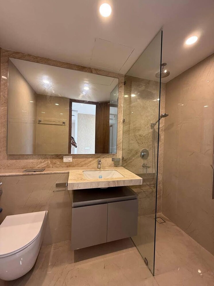 Bathroom, hiranandani-estate-rodas-enclave 4 Bedroom 2020 Sq.Ft. Apartment In Ghodbunder Road Thane 9475867