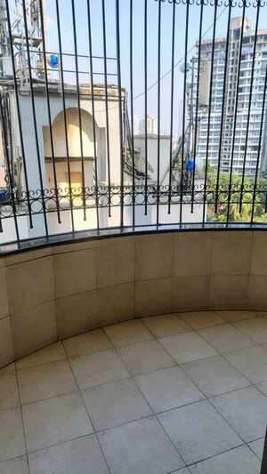 Balcony in 2 BHK Apartment at Atlanta Heights, Prabhadevi – for Rent