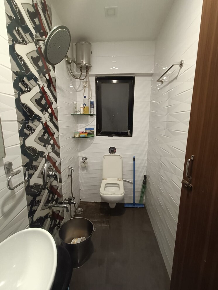 Bathroom, atlanta-heights 2 Bedroom 750 Sq.Ft. Apartment In Prabhadevi Mumbai 9475774