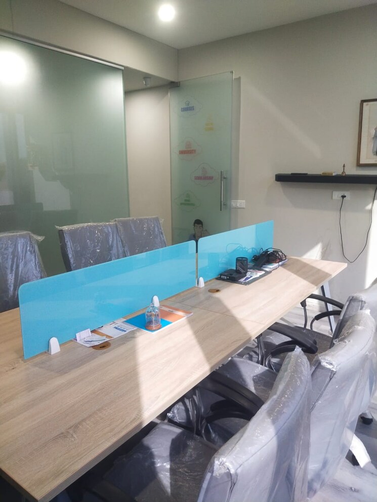 Team Area, shreeya-atlanta Commercial Office Space 1010 Sq.Ft. In Thaltej Ahmedabad 9475953