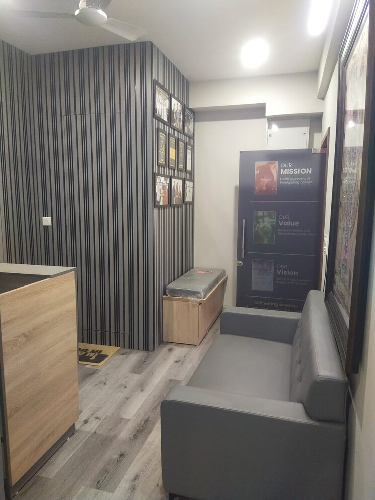 Living Room, shreeya-atlanta Commercial Office Space 1010 Sq.Ft. In Thaltej Ahmedabad 9475953