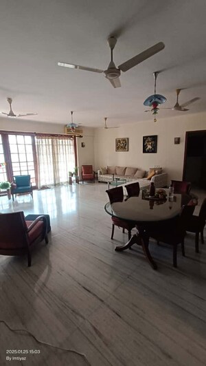 Team Area in 2 BHK Apartment at Kurla Kamgar CHS, Kurla – for Rent