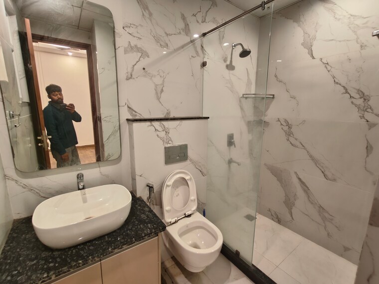 Bathroom, anant-raj-ashok-estate 3 Bedroom 1700 Sq.Ft. Apartment In Sector 63a Gurgaon 9476121