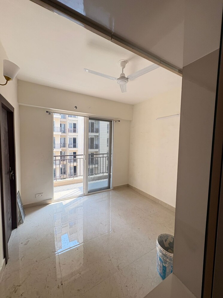 Room, signature-the-millennia-3 2 Bedroom 661 Sq.Ft. Apartment In Sector 37d Gurgaon 9475928