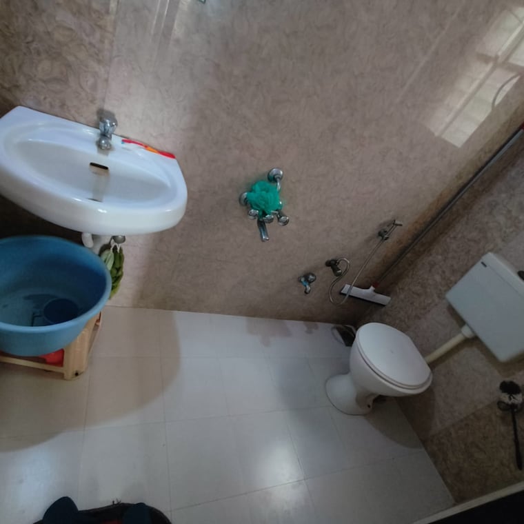 Bathroom, l-s-mehetre-shiv-angan 2 Bedroom 1001 Sq.Ft. Apartment In Pimple Saudagar Pune 9476141
