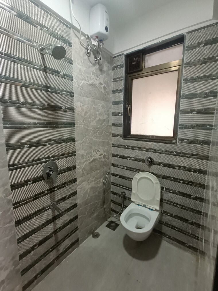 Bathroom, neminath-nemi-bhavan 1 Bedroom 470 Sq.Ft. Apartment In Goregaon West Mumbai 9476105