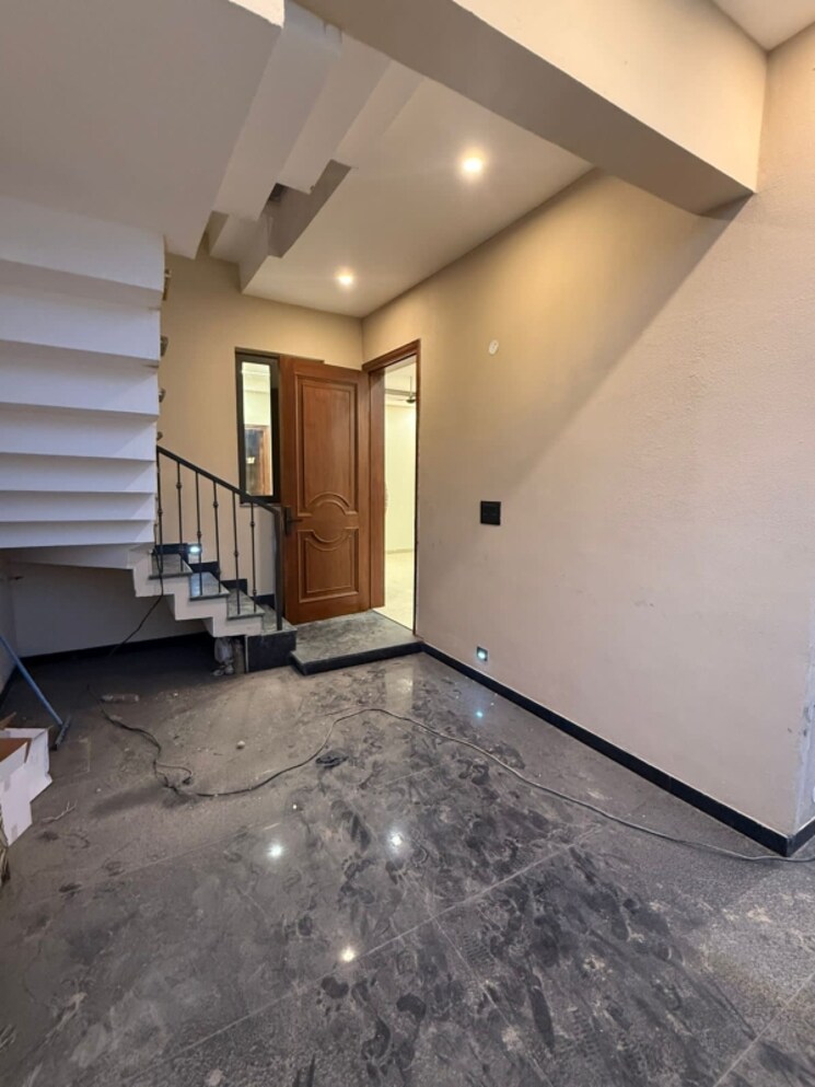 Room, sector 123 4 Bedroom 125 Sq.Yd. Villa In Sector 123 Mohali 9476174