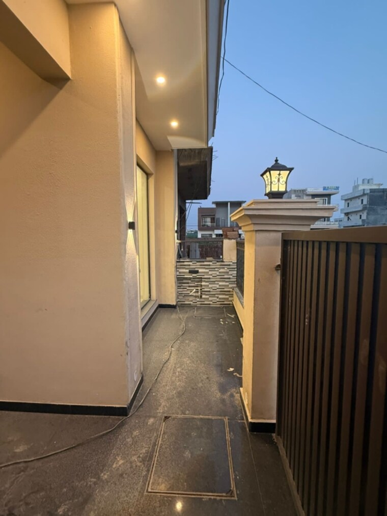 undefined, sector 123 4 Bedroom 125 Sq.Yd. Villa In Sector 123 Mohali 9476174