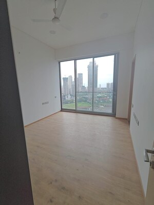 Room in 4 BHK Apartment at Rustomjee Crown, Prabhadevi – for Sale