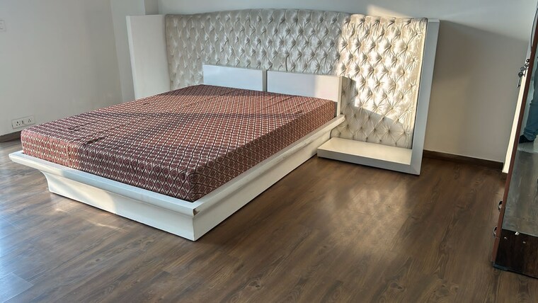 Bedroom, tulip-violet 4 Bedroom 2010 Sq.Ft. Apartment In Sector 69 Gurgaon 9476198