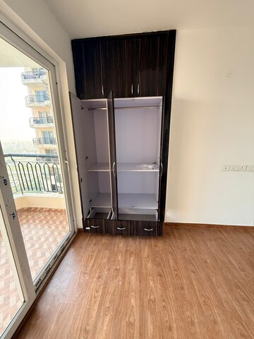 Room in 2 BHK Apartment at Ansal Royal Heritage, Sector 70 – for Rent