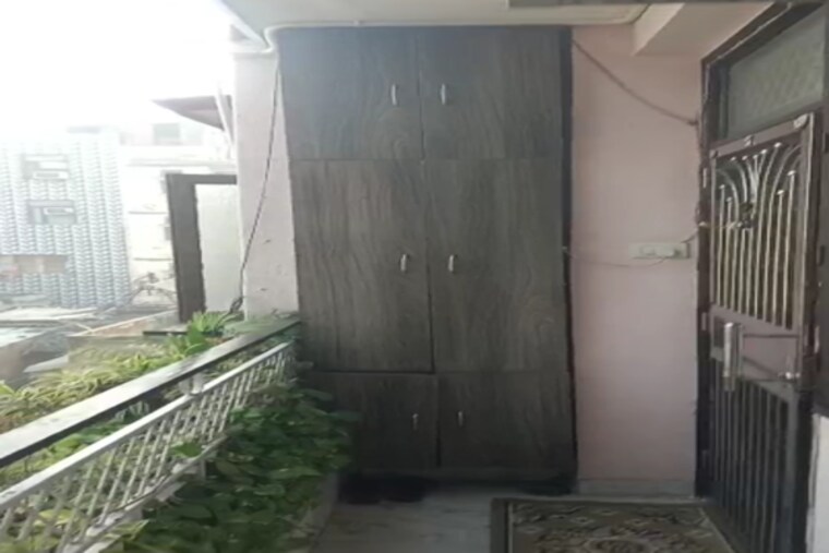 Balcony, kalkaji 1 Bedroom 400 Sq.Ft. Apartment In Kalkaji Delhi 9476176