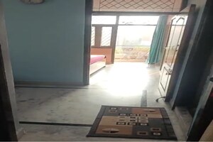 Room in 1 BHK Apartment at Kalkaji – for Rent