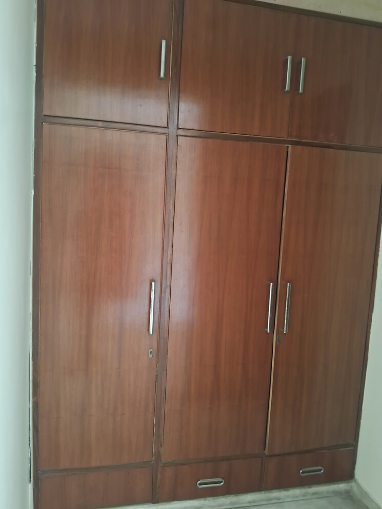 Room, sector 47 3.5 Bedroom 2000 Sq.Ft. Builder Floor In Sector 47 Gurgaon 9476207