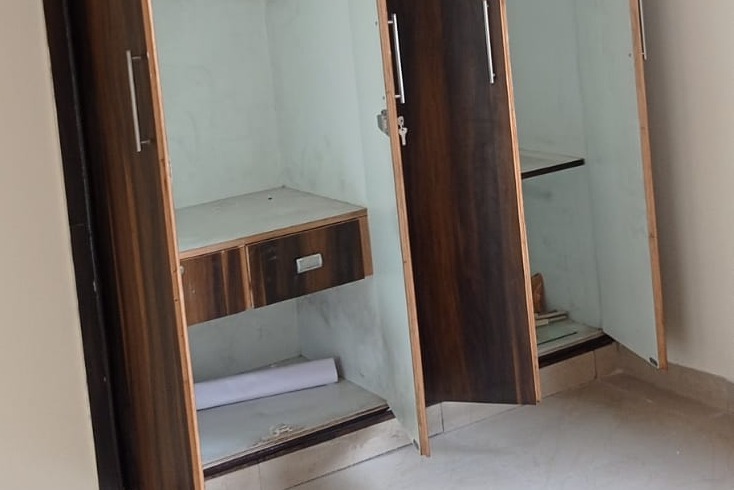 3.5 BHK + Pooja Room 1853 Sq.Ft. Apartment in Unitech Woodstock Floors