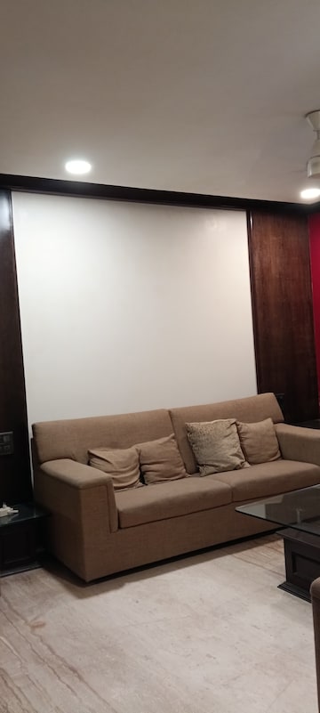 Bedroom in 5 BHK Villa at Manish Tower, Andheri West – for Rent