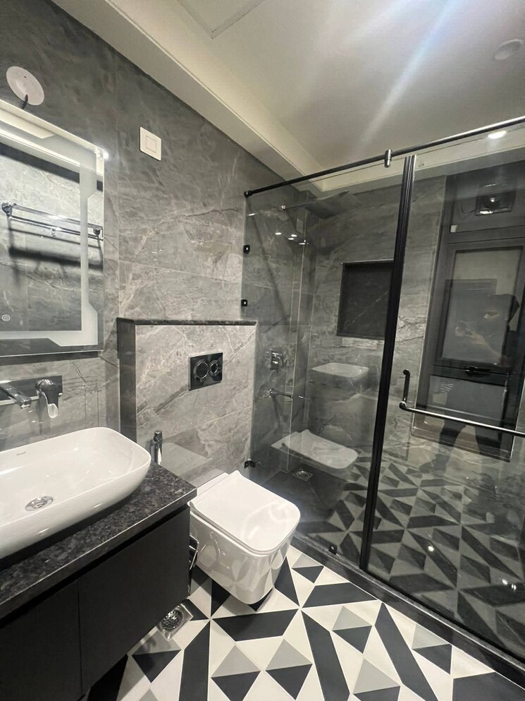 Bathroom, sector 15 ii 4 Bedroom 2850 Sq.Ft. Builder Floor In Sector 15 ii Gurgaon 9476343