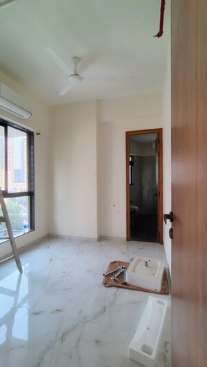 Room in 2 BHK Apartment at Aristo 1515 Moneco, Prabhadevi – for Rent