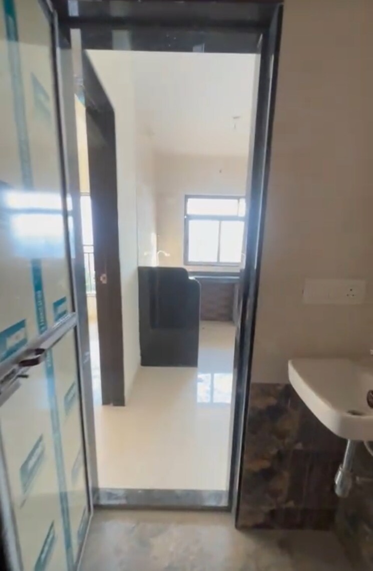 Bathroom, thane east 1 Bedroom 700 Sq.Ft. Apartment In Thane East Thane 9476514