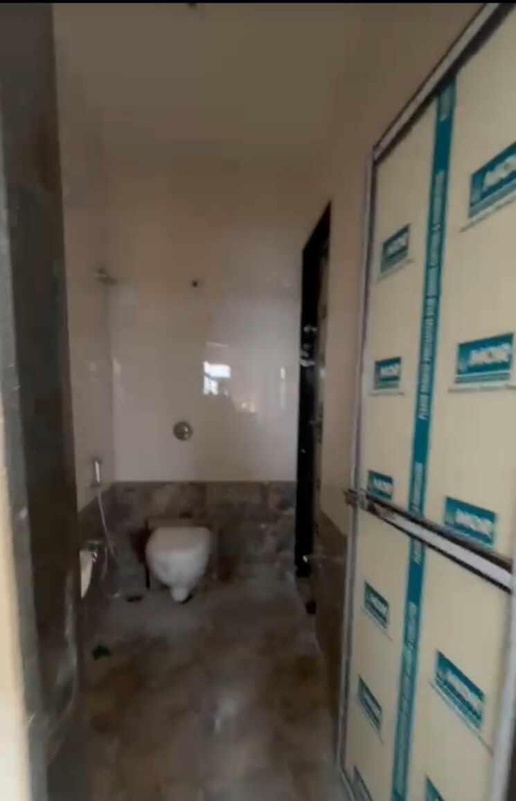 Bathroom, thane east 1 Bedroom 700 Sq.Ft. Apartment In Thane East Thane 9476514