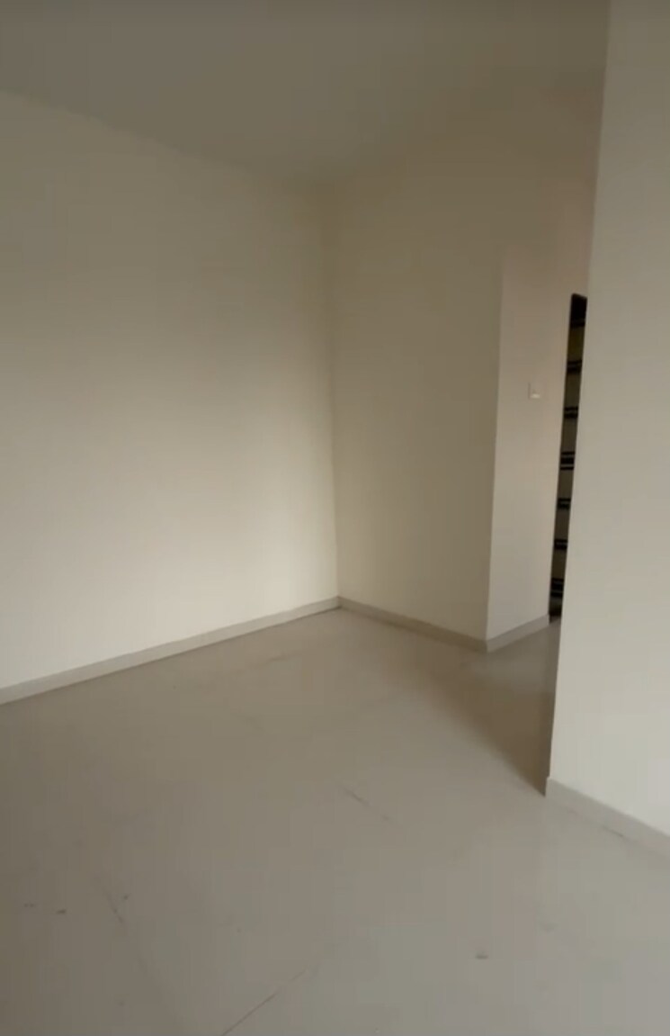 Room, thane east 1 Bedroom 700 Sq.Ft. Apartment In Thane East Thane 9476514