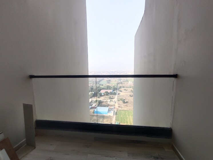 Room, m3m-skywalk 2 Bedroom 1682 Sq.Ft. Apartment In Sector 74 Gurgaon 9476537