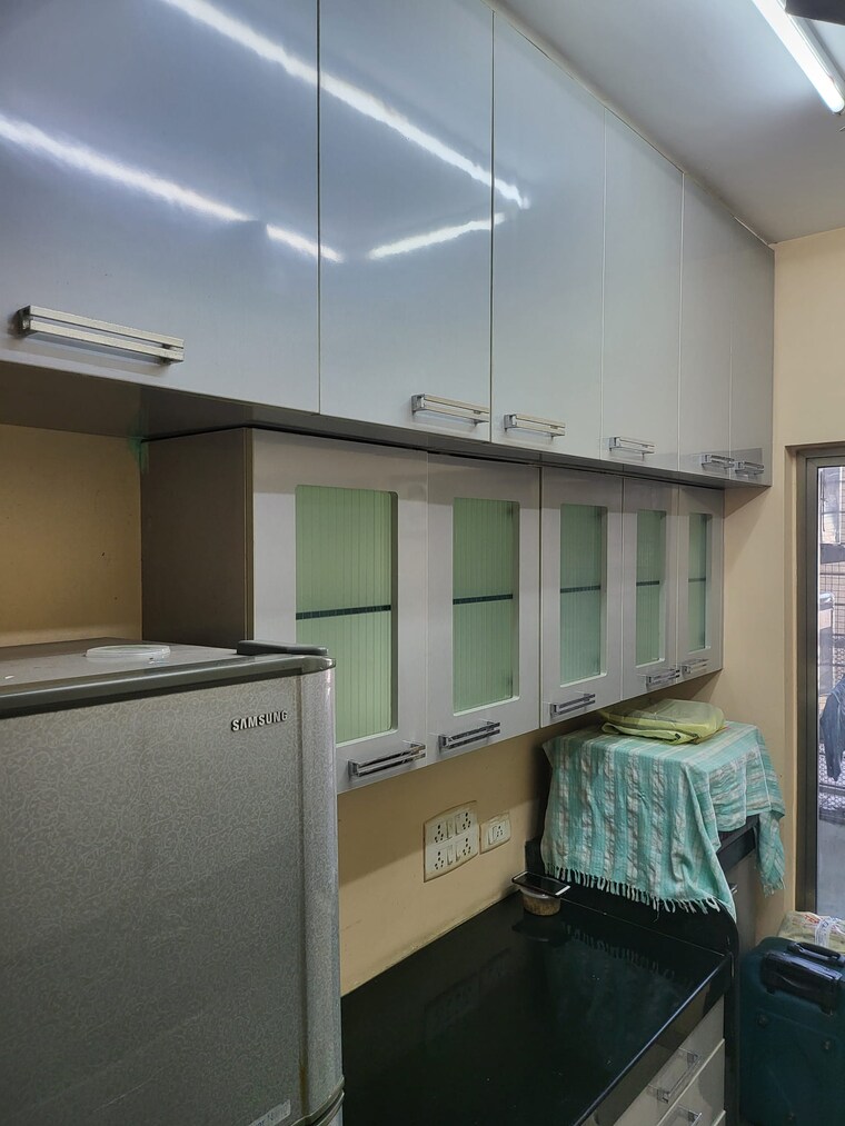 Kitchen, oberoi-springs 3 Bedroom 1250 Sq.Ft. Apartment In Andheri West Mumbai 9476494