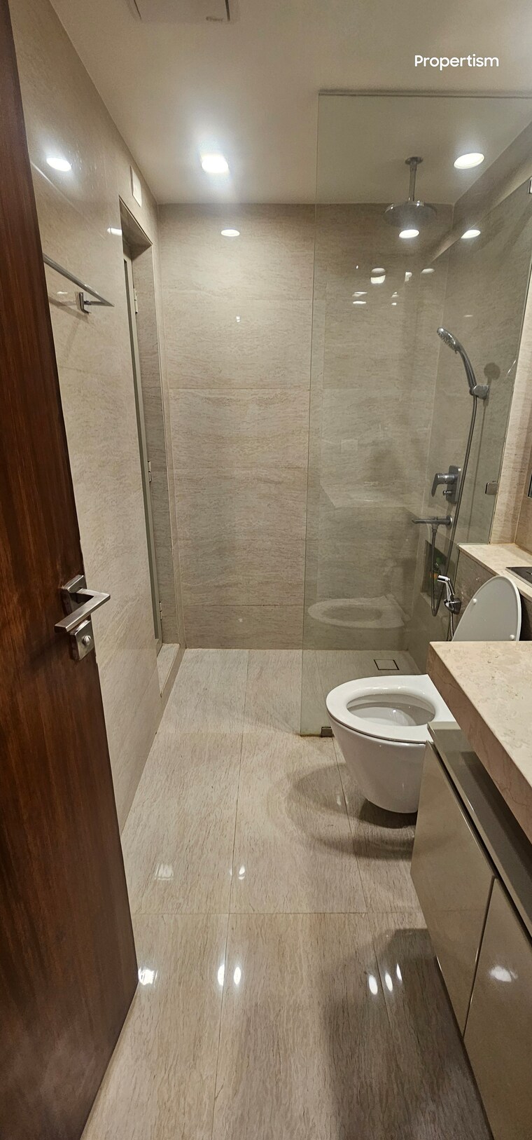 Bathroom, hiranandani-castle-rock 2 Bedroom 750 Sq.Ft. Apartment In Powai Mumbai 9476584