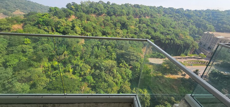 Garden, hiranandani-castle-rock 2 Bedroom 750 Sq.Ft. Apartment In Powai Mumbai 9476584