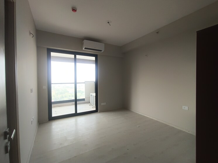 Room, m3m-skywalk 3 Bedroom 2018 Sq.Ft. Apartment In Sector 74 Gurgaon 9476679