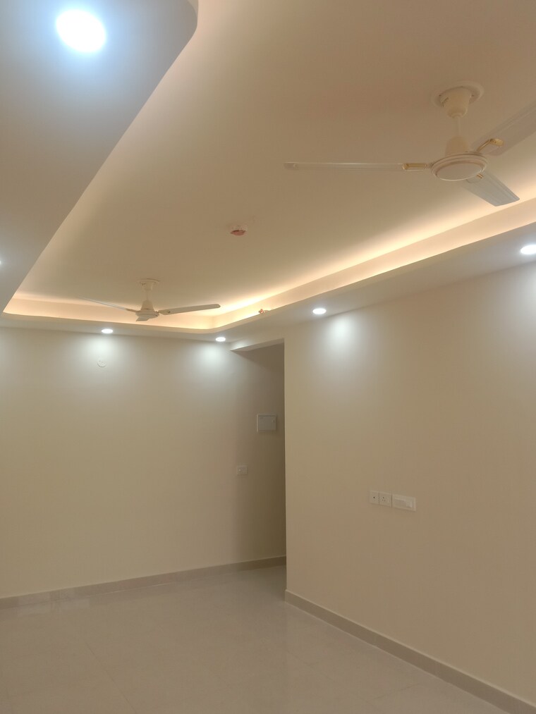 Room, signature-global-prime 2 Bedroom 834 Sq.Ft. Apartment In Sector 63a Gurgaon 9476643