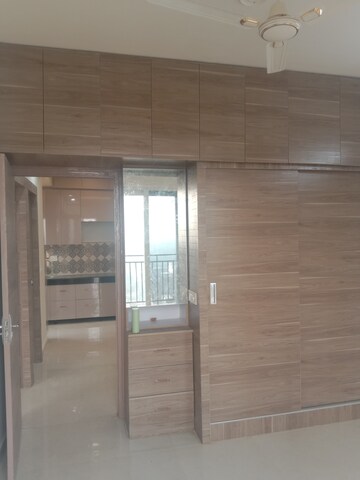 Room in 2 BHK Apartment at Signature Global Prime, Sector 63a – for Rent