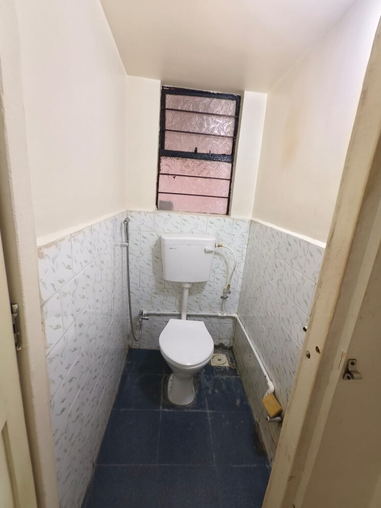 Attached Bathroom, wadgaon sheri 2 Bedroom 865 Sq.Ft. Builder Floor In Wadgaon Sheri Pune 9476674