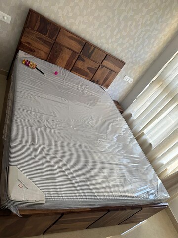 Bedroom in 1 BHK Apartment at Hiranandani Highland, Powai – for Rent