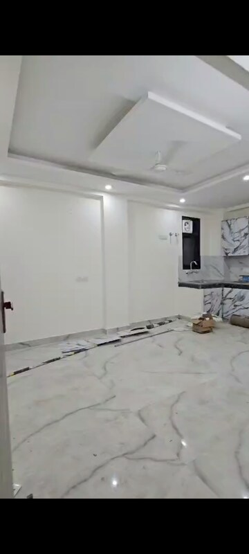 2 BHK Builder Floor For Rent in Chattarpur
