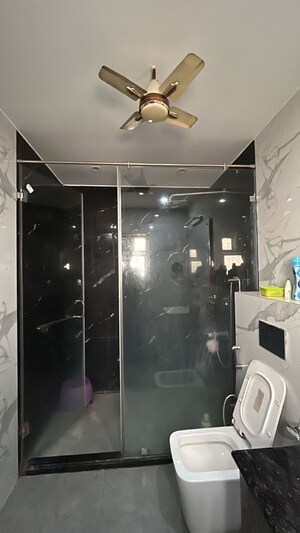 Attached Bathroom in 3 BHK Builder Floor at Sector 23 – for Rent