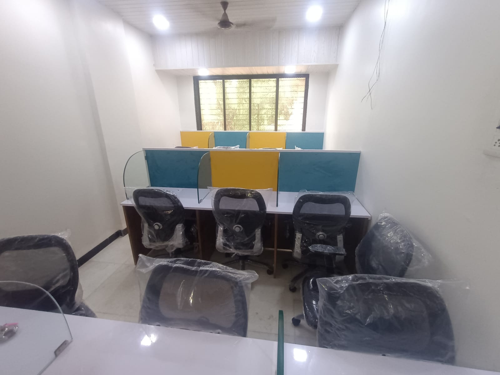 Office Space For Rent in Kandivali West